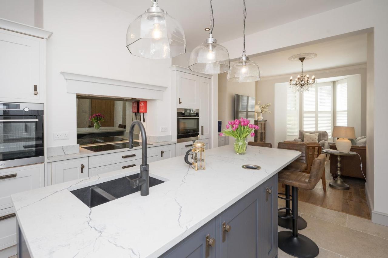 Townhouse By Harrogate Serviced Apartments Exterior foto